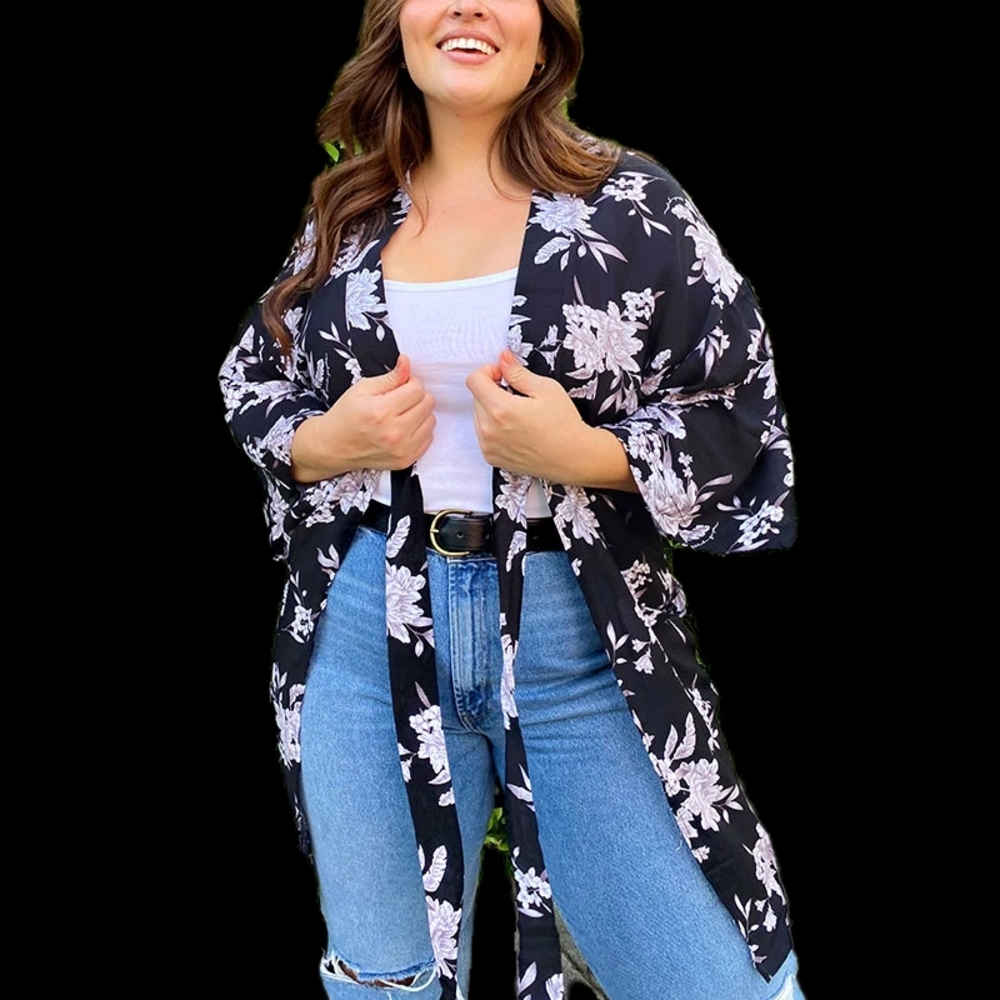 Spiritual Gangster Black and White Floral Kimono